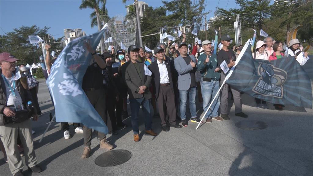 「接力護台灣」從高雄起走 影帝陳慕義現身加油打氣