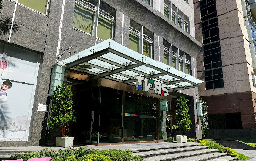 主播吳安琪告別28年電視台！認了「辦完手續迅速離開」：被裁員莫名紅一波