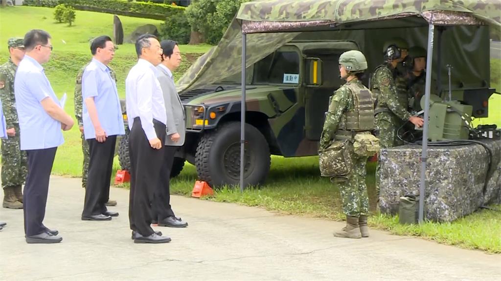 賴總統端午節視導關渡指揮部　感謝國軍戮力戰訓本務