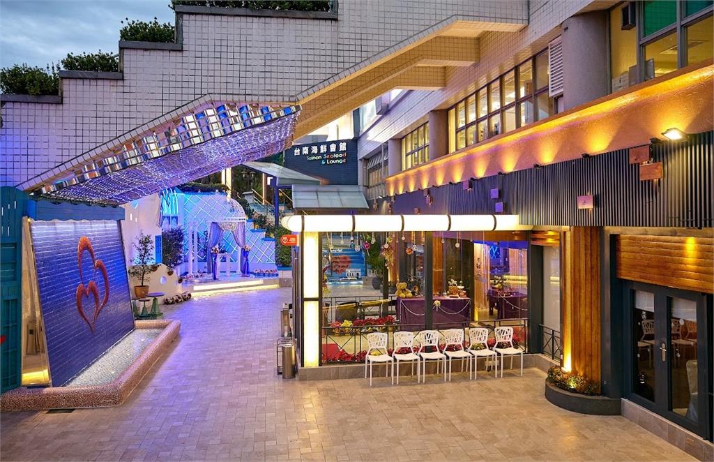 黃仁勳宴請「每桌1萬元」餐廳曝光!指定「這3道菜」老饕驚:太懂吃