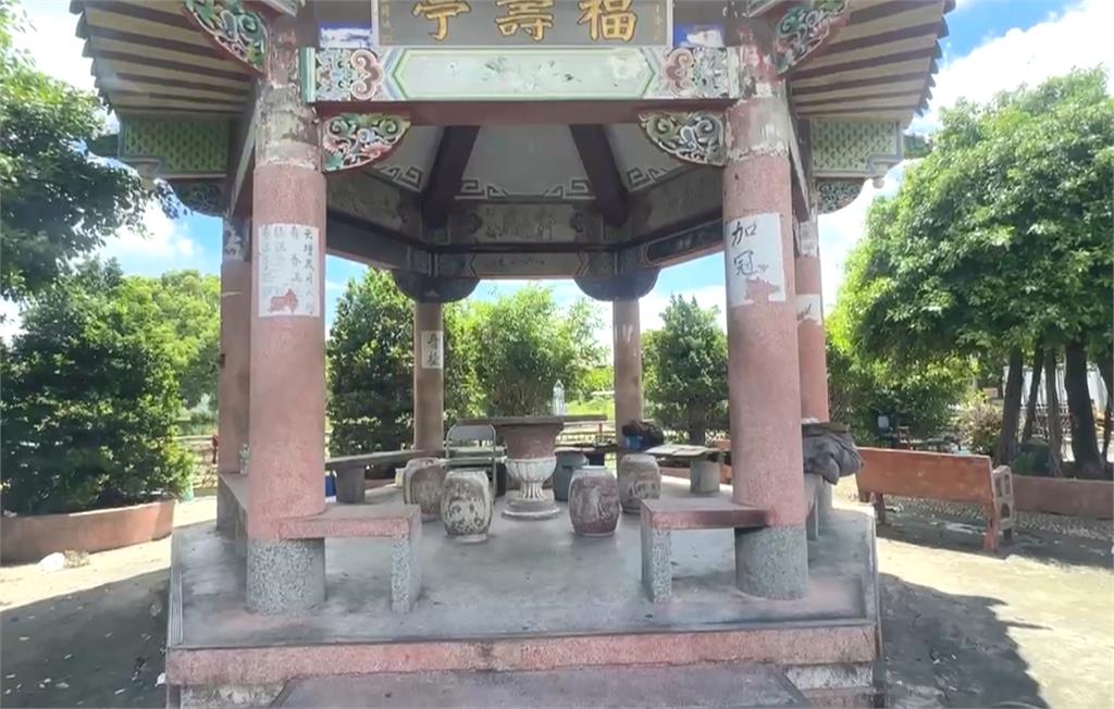 酒後鬧事! 黃昏市場購物"停車擋道" 遭醉男持酒瓶砸車