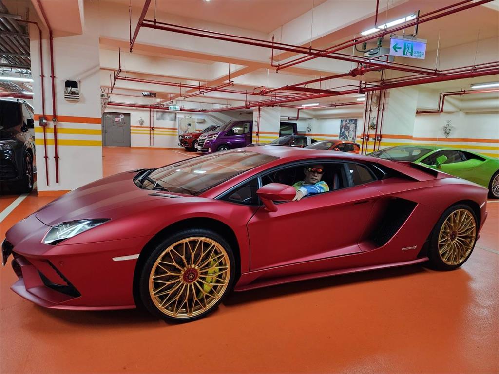 吊車大王「年收30億」自認苦二代！曾遭「鐵板重砸、鋼索割手」：與死神搏鬥N回