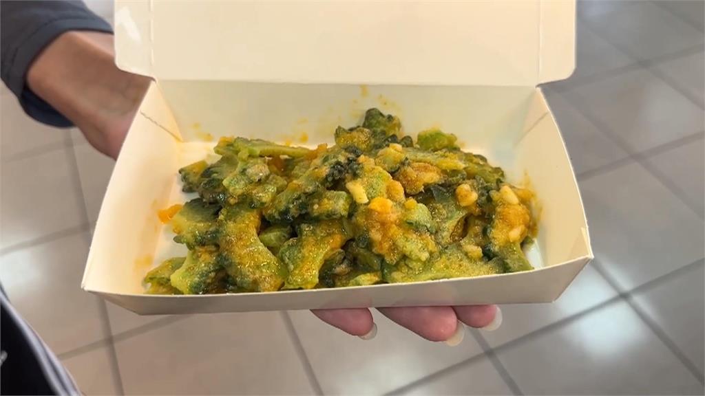 台南牛肉湯百元買鹹蛋苦瓜　打開份量僅便當盒「1/4」