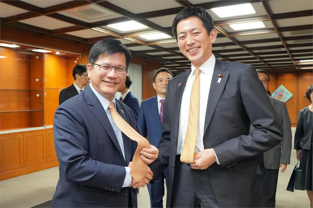 快新聞/接待日眾議員小林鷹之 林佳龍:盼台日共築「民主非紅供應鏈」