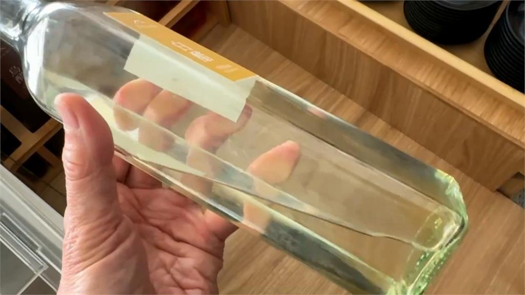反胃!高雄海鮮湯麵「有果蠅」 業者歉:退費、停業消毒1天