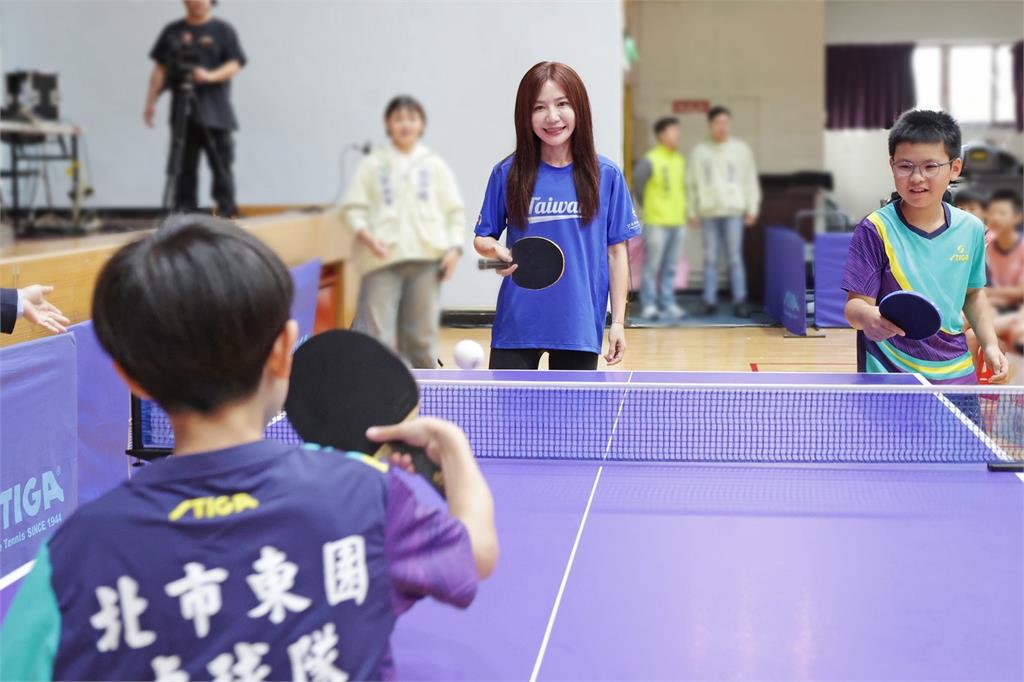 快新聞/接棒鄭麗君促成!艋舺盃桌球睽違十年回歸 吳沛憶:續挺全民運動