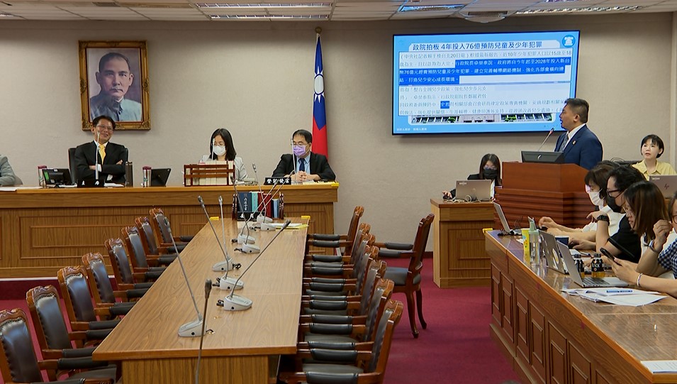 黃國昌「示範音檔」延燒 王義川當場告發行使偽造文書