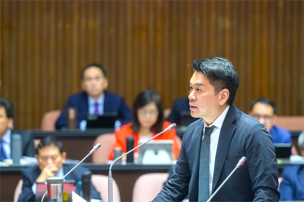 快新聞/唱衰談判還幫中國洗產地? 綠委李柏毅批:藍白扯台灣後腿
