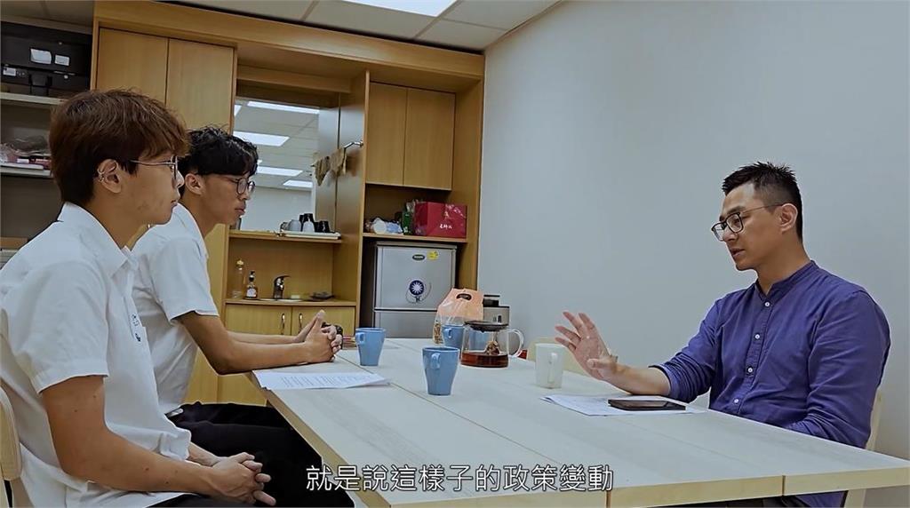 挑戰爭議!新店高中生拍《異言堂》 民視副總胡婉玲大讚可貴