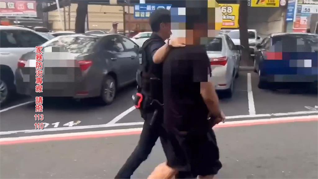 開口要2千被拒狠踹又砸車　男子掐脖上演全武行