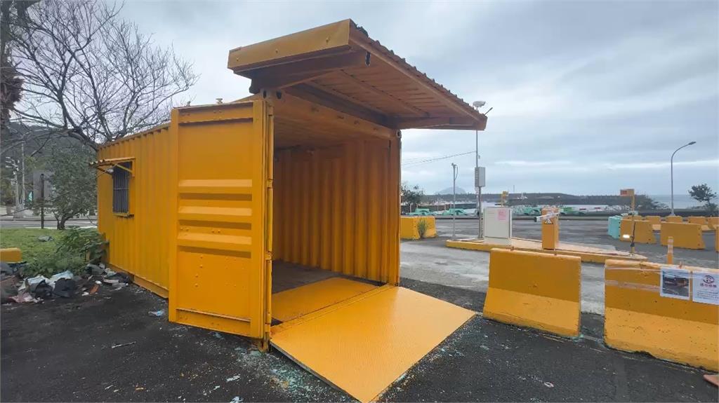 快新聞/基隆漁會直銷中心停車場遭竊!繳費機遭撬開 警鎖定2嫌