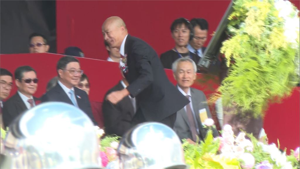 韓國瑜致詞大脫稿! 罵大罷免和不副署遭民眾嗆「下台」