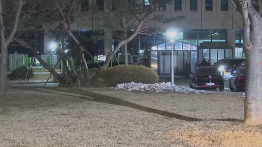 尹錫悅17日上午依舊拒絕訊問 南韓檢調拚聲請延長拘留