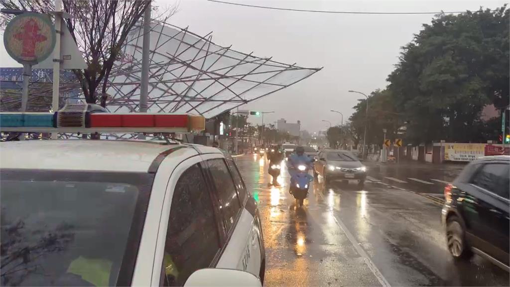中部多處地區下冰雹雨 民眾撿起冰雹竟直逼手掌大