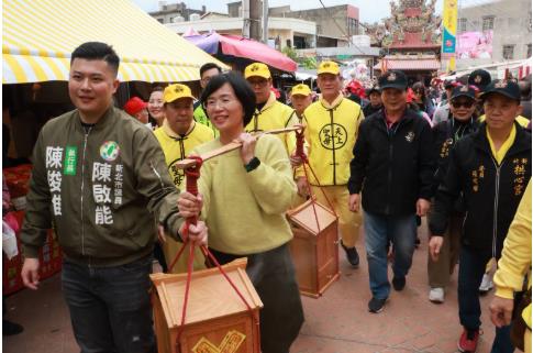 白沙屯媽祖香火迎回新北　蘇巧慧隨新北拱心宮謁祖進香