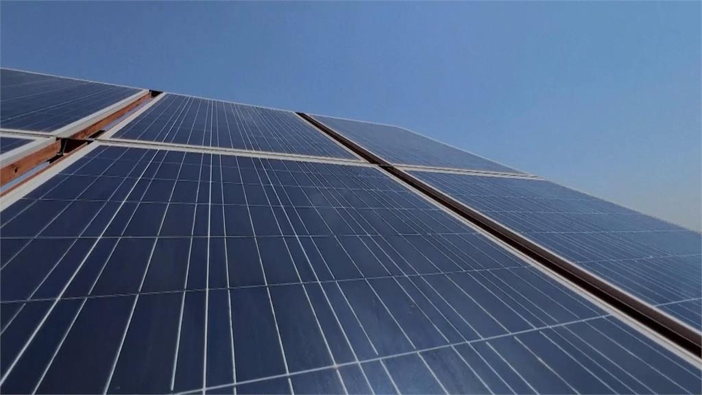善用日照時間長！　埃及北部社區　一半用電來自「太陽能」