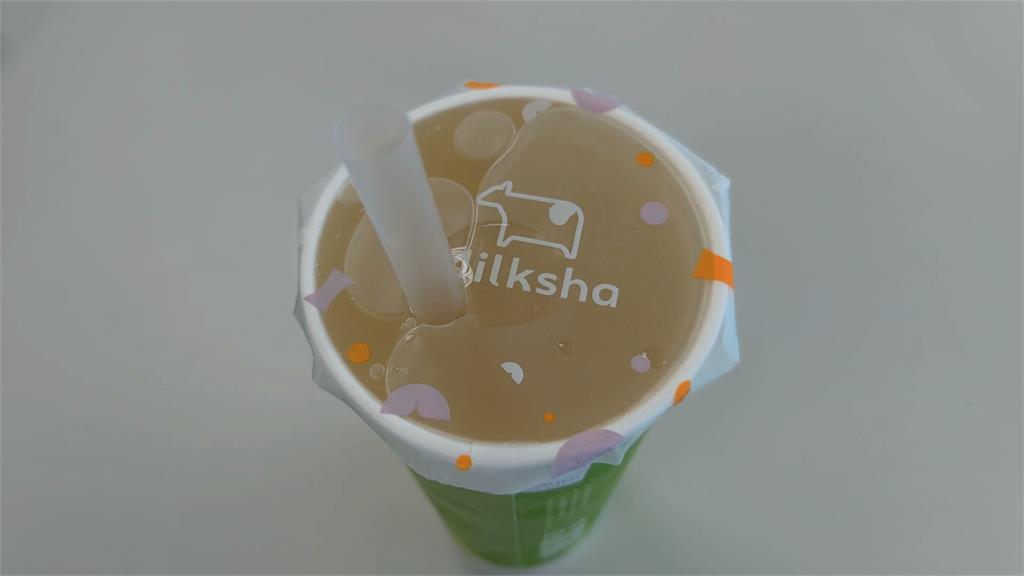 飲料店食安出包! 手搖飲有尖銳碎片? 店家道歉:有問題封膜機已停用