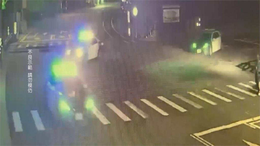 少年無照狂飆10分鐘 報紙遮車牌被逮挨罰32400元
