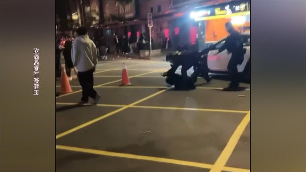 酒客鬧事大嗆.辱罵員警　自稱"台大博士班"榜首　遭上銬管束