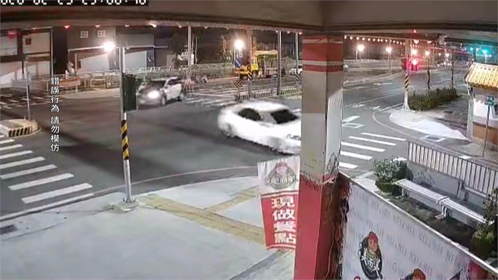 男持毒被攔查心虛 一路狂飆衝撞民宅被逮捕