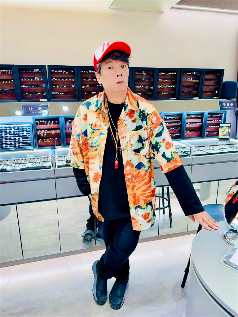 曹西平驚傳驟逝享壽66歲！臉書「最後貼文」寫500字嘆：該發生就發生了