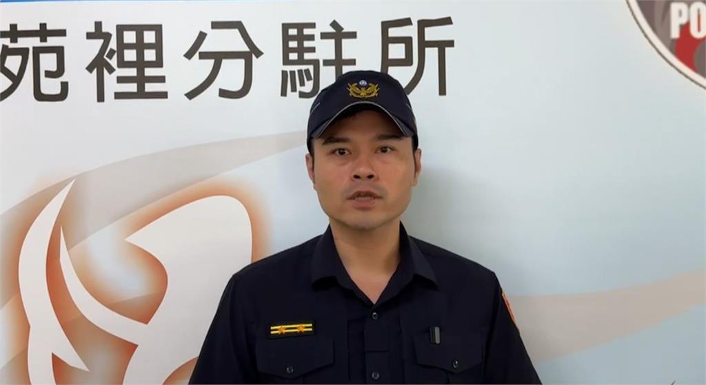 路口車禍掀討論! 騎士挨撞「翻滾3圈」完美落地 無大礙