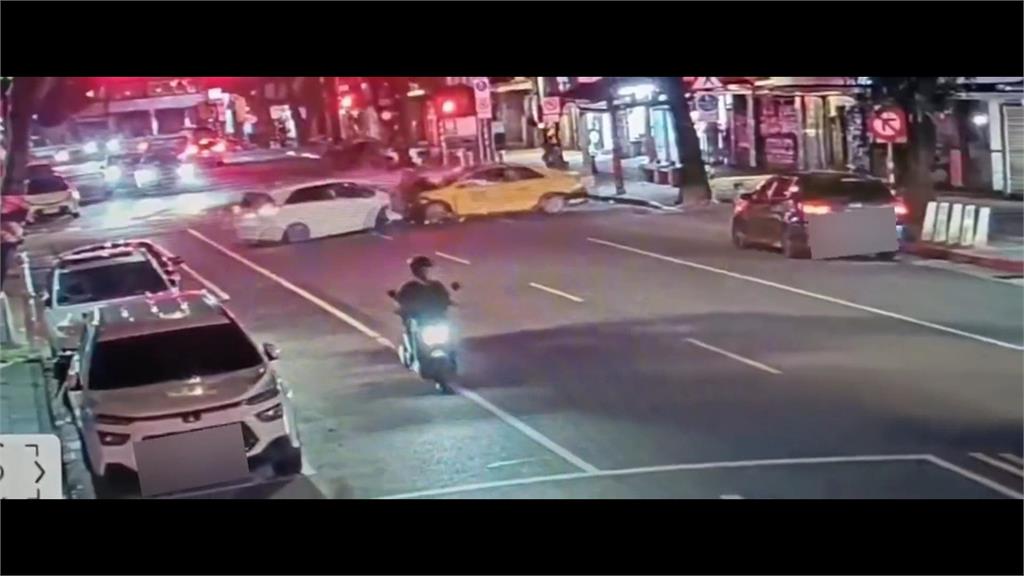南機場夜市五車車禍！　小黃煞車失靈爆衝釀９傷