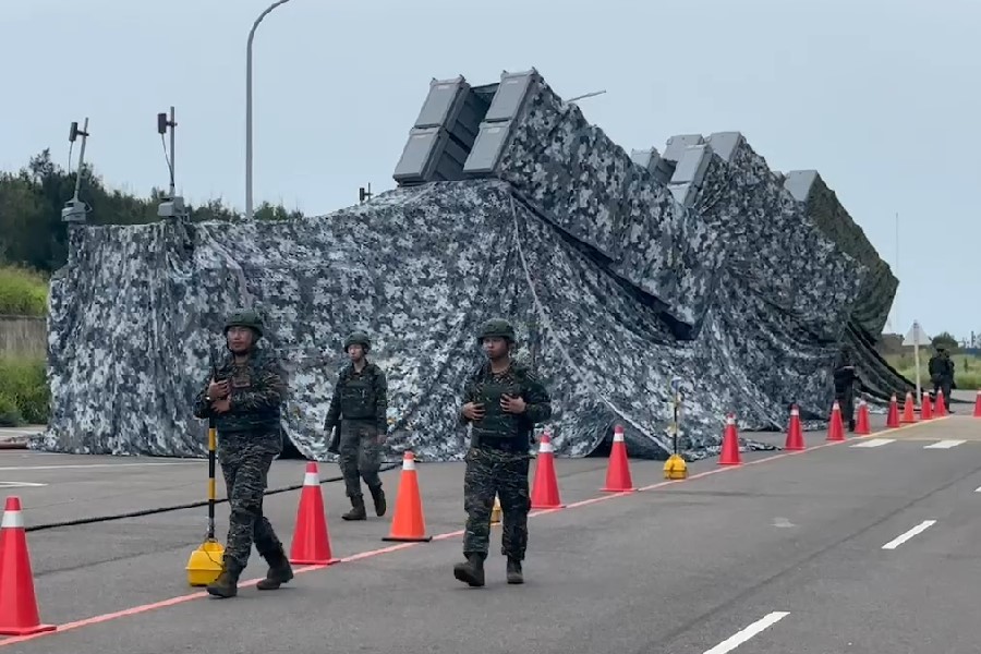快新聞/中國軍艦持續環台軍演 國軍、海巡署嚴密監控與驅離