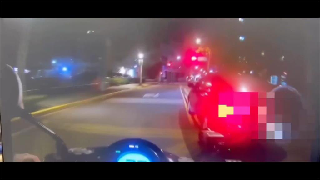 違規跨線被攔查！駕駛拒撿逃　警開槍攔阻自撞分隔島又毒駕