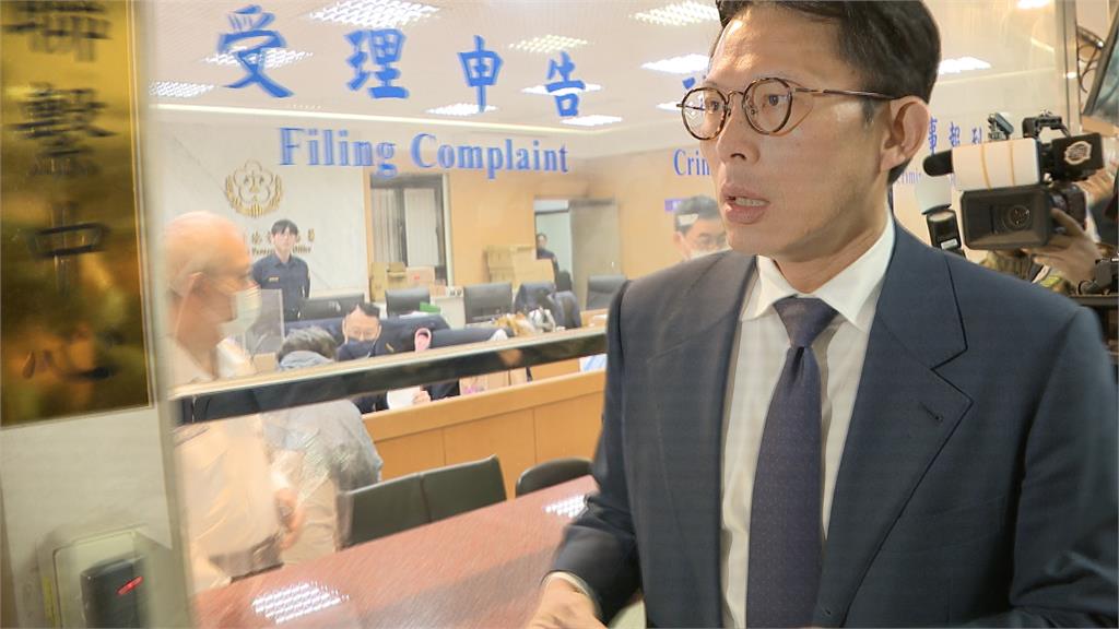 柯文哲赴法務部控檢濫權　上直播稱要父親「原諒害我的人」