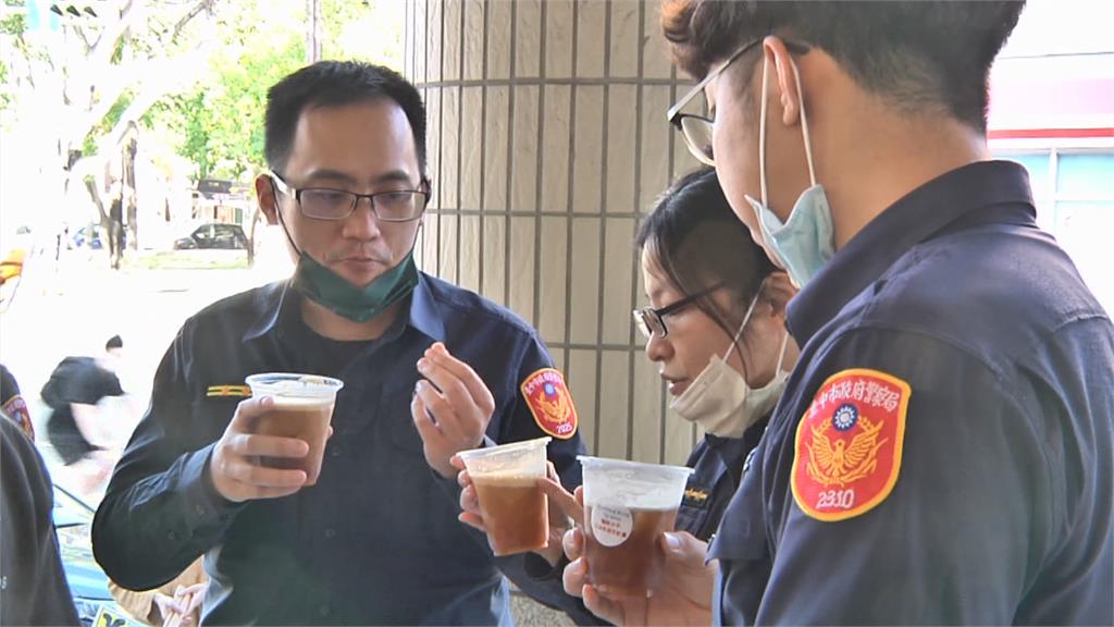 「咖啡小子」賣咖啡助偏鄉學童　警方認購400包