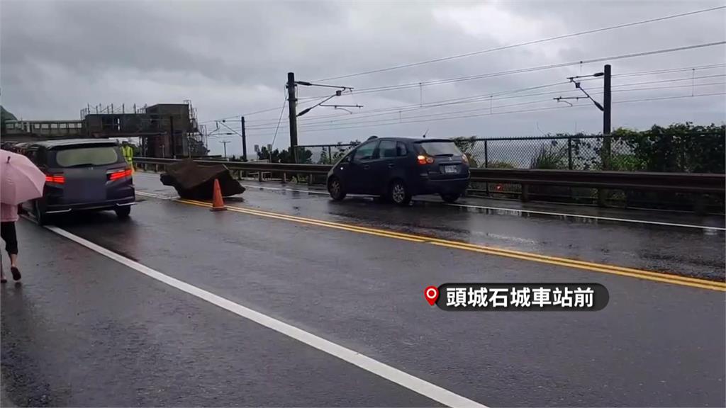 宜蘭間歇大雨積淹水頻傳　壯圍美福村農田水快淹上馬路