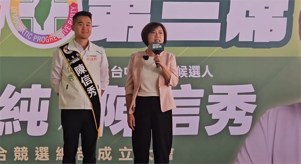 連假最後日母雞帶小雞固樁　何欣純大里掃市場拚翻轉台中