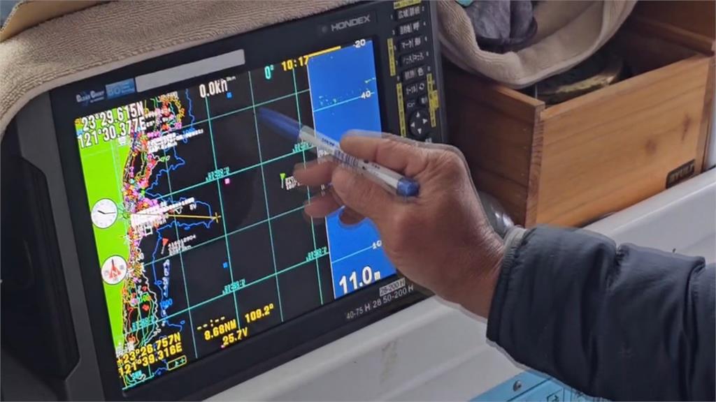 搜救飛官辛柏毅　家屬求問神明：無論存活只想再見一面