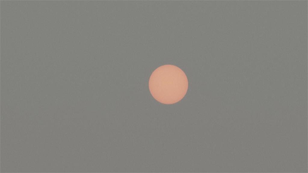印度新德里空污惡化 禁柴油卡車進入、國中小學停課