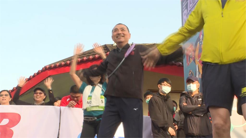 郭台銘仍未放棄 預告週二有動作 朱立倫重申「非綠聯盟」被指吃豆腐