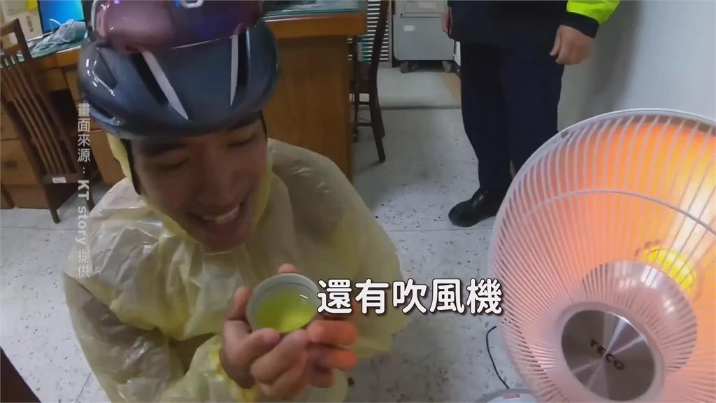 3年前來台參加登山自行車賽遇險幸得警救援 台韓情侶檔跨海贈泡菜感謝