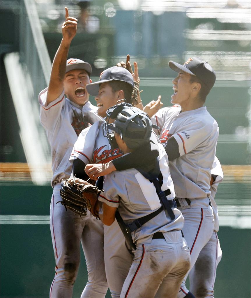 棒球（影）／「全校僅159人」京都國際首度封王　創下甲子園68年新紀錄