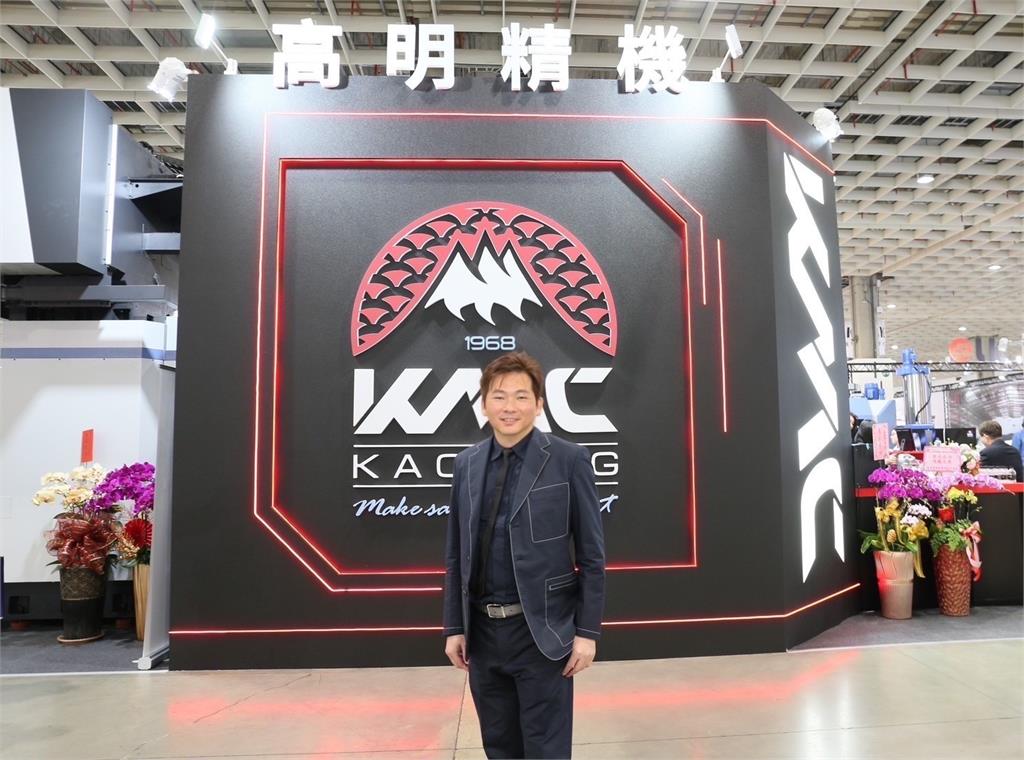 名模殷琦富商尪面臨川普關稅衝擊!不甘當貴婦無預警突曝「新身份」