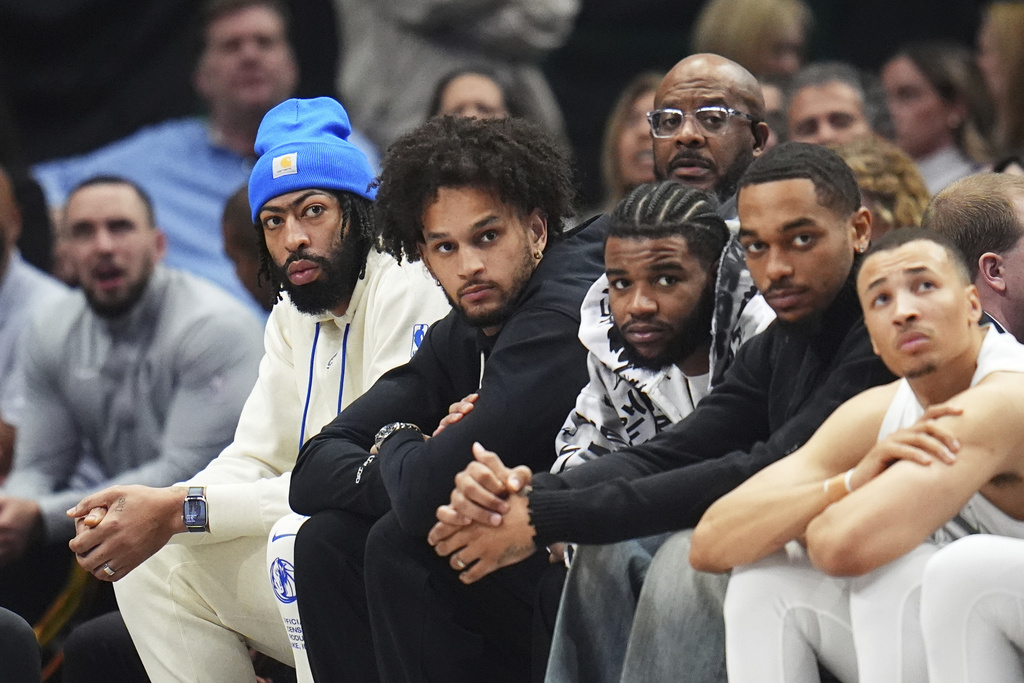NBA/獨行俠只剩8人缺一不可還能贏!傷兵滿營背靠背激出鬥志止5連敗