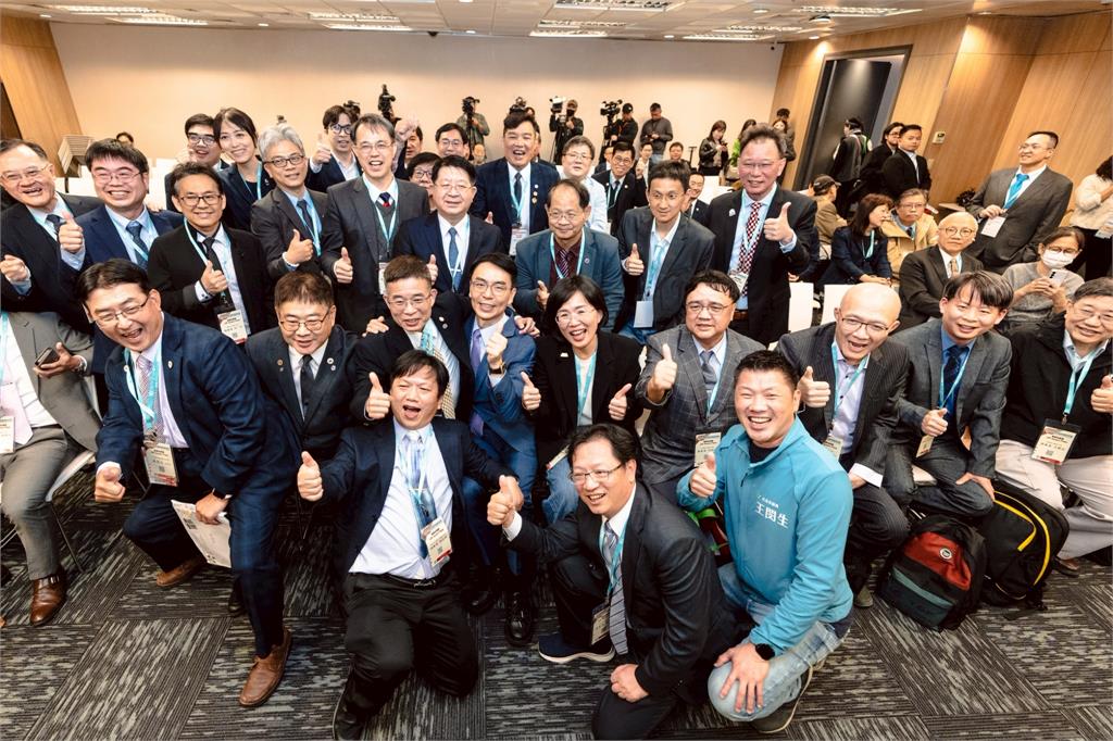 快新聞／綠營新北選情倒吃甘蔗！藍民調因鄭麗文慘崩？蘇巧慧曝起風關鍵