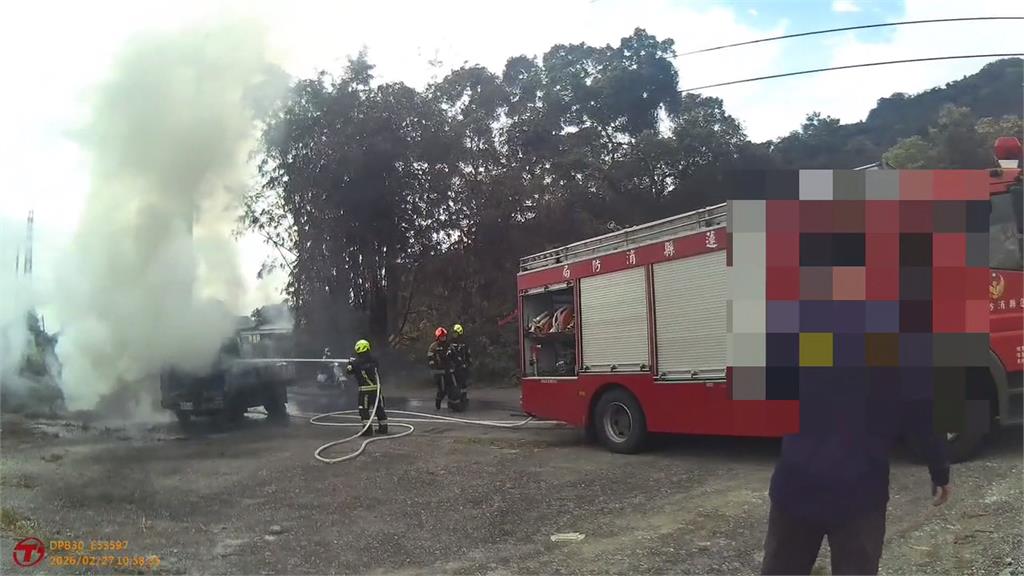 花蓮驚險火燒車意外! 疑車內高溫害行動電源燃燒