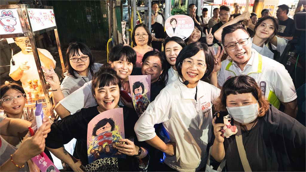 快新聞／真的排爆！蘇巧慧夜市掃街人氣超旺　數百粉絲搶合照