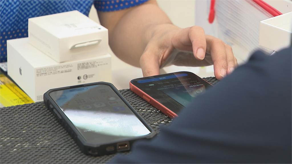 全球記憶體短缺 一片保護貼小兵立大功