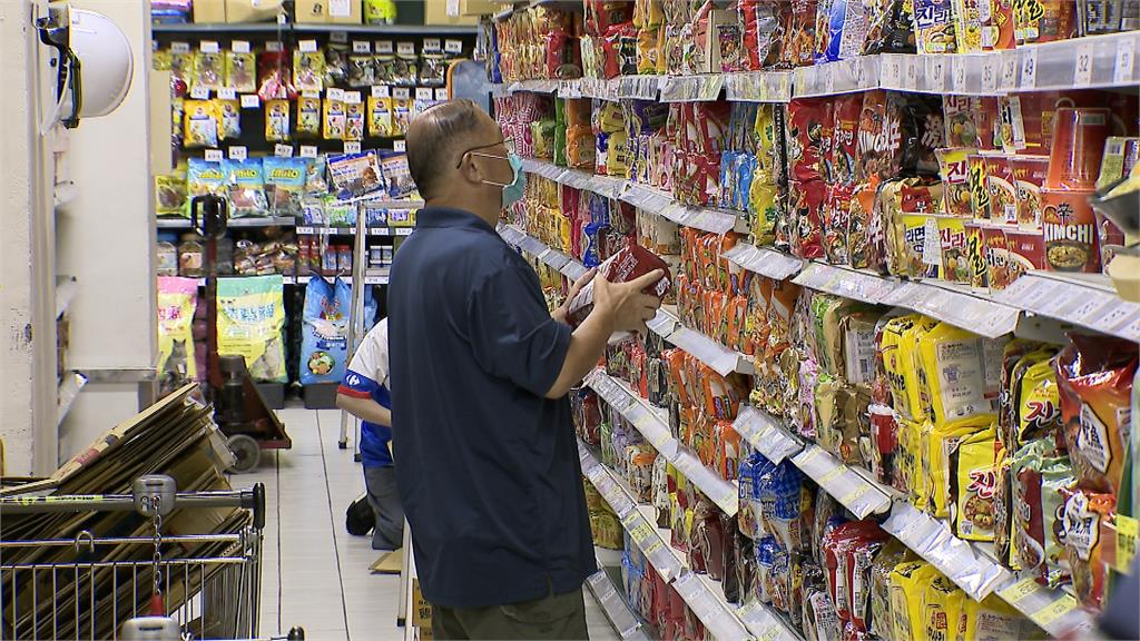 台灣泡麵「4點」輸國外　網嘆「包裝設計退步」：像是怕人打開來吃