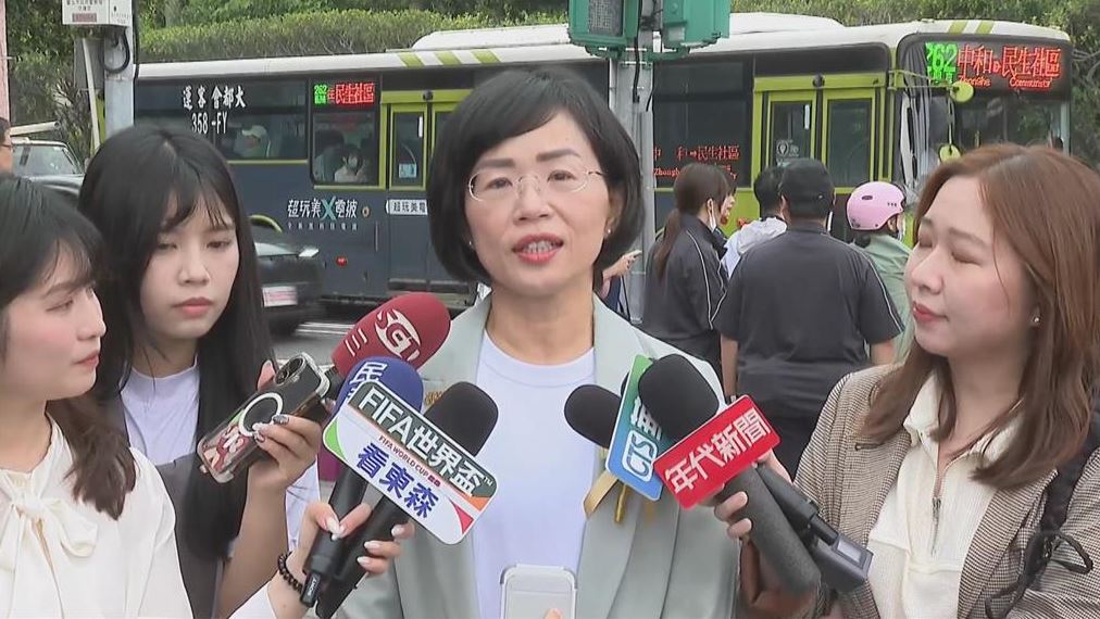 快新聞/開放畢業生許願!蔡英文驚喜現身北一女 蘇巧慧曝「這項期許」