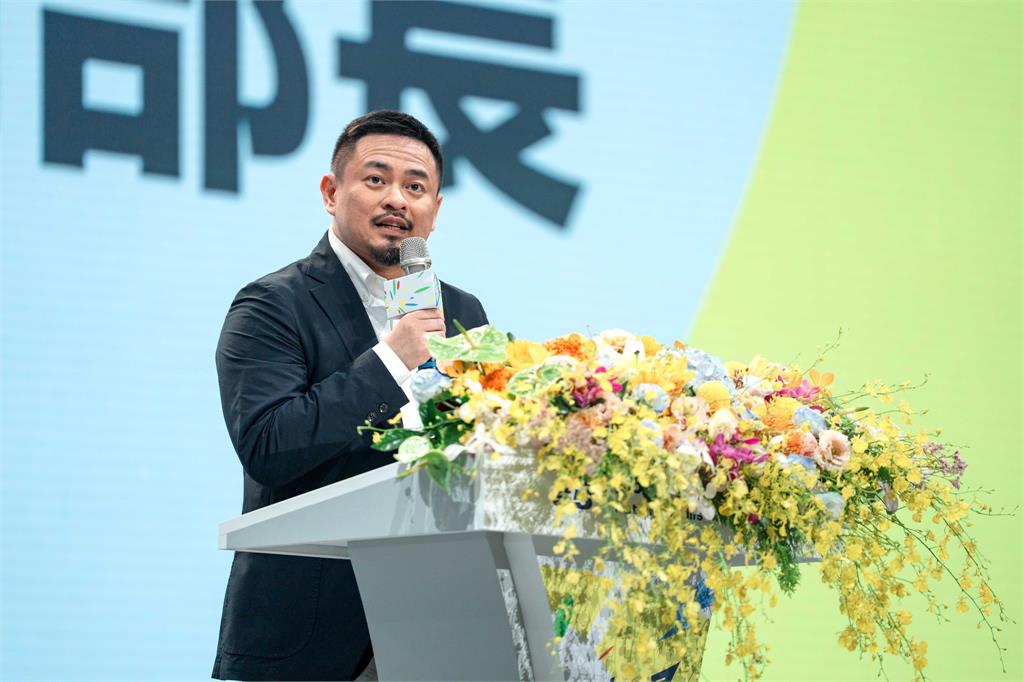 「最窮立委」洪申翰轉任勞動部長存款再縮水 王義川負債千萬、陳菊財產也曝光