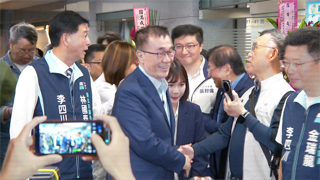 違法濫墾、違章.環保蟑螂 連環爆! 李四川家族爭議罄竹難書