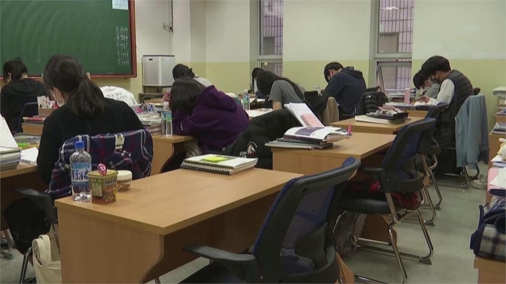 南韓整頓過度補習風氣　大學入學考排除「殺手題」