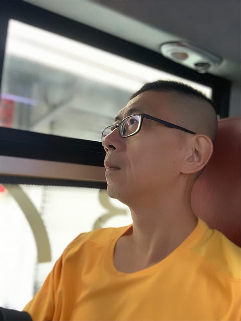 優客李林李驥移居台中　發文嘆等公車是「玄學」